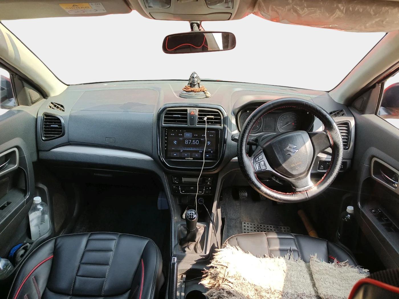 2017 Maruti Vitara Brezza ZDI, Diesel, Manual, 1,00,326 km, interior