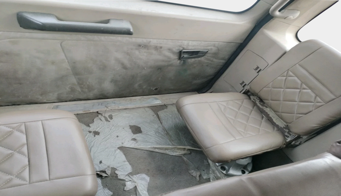 2012 Tata Safari 4X2 LX DICOR 2.2 VTT, Diesel, Manual, 88,367 km, interior