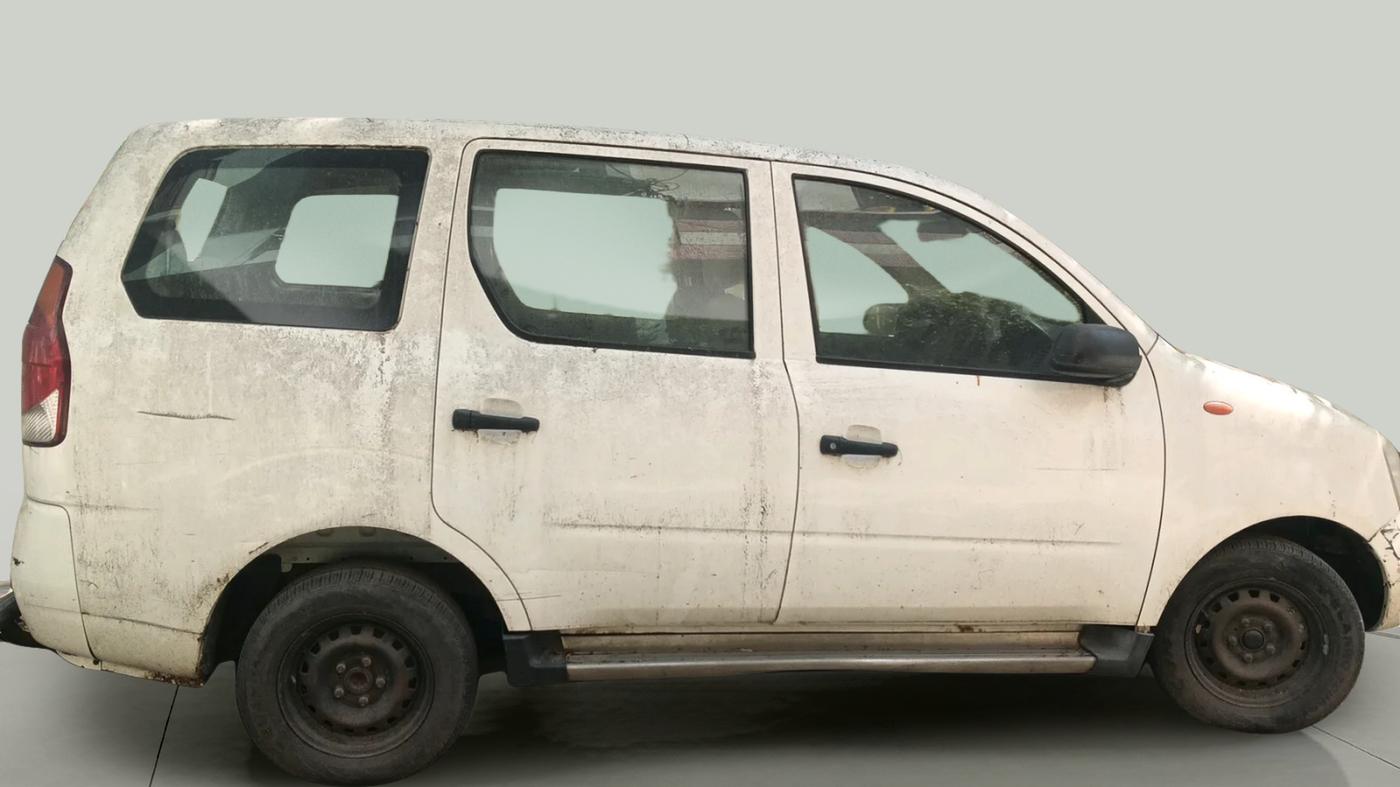 2011 Mahindra Xylo D4, Diesel, Manual, 1,19,981 km, exterior