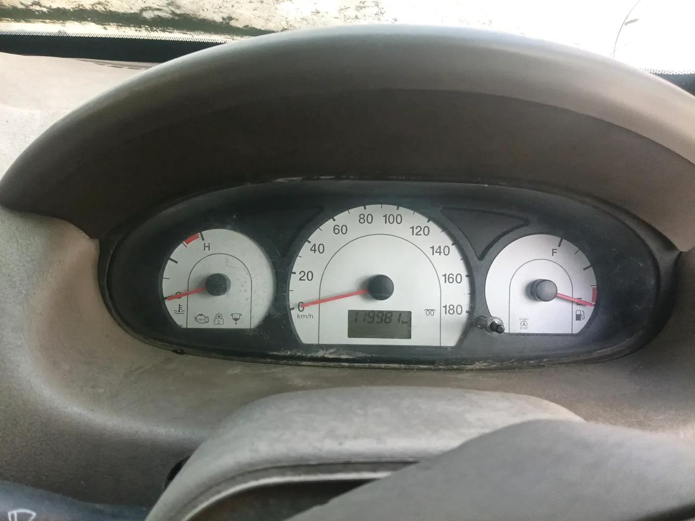 2011 Mahindra Xylo D4, Diesel, Manual, 1,19,981 km, interior