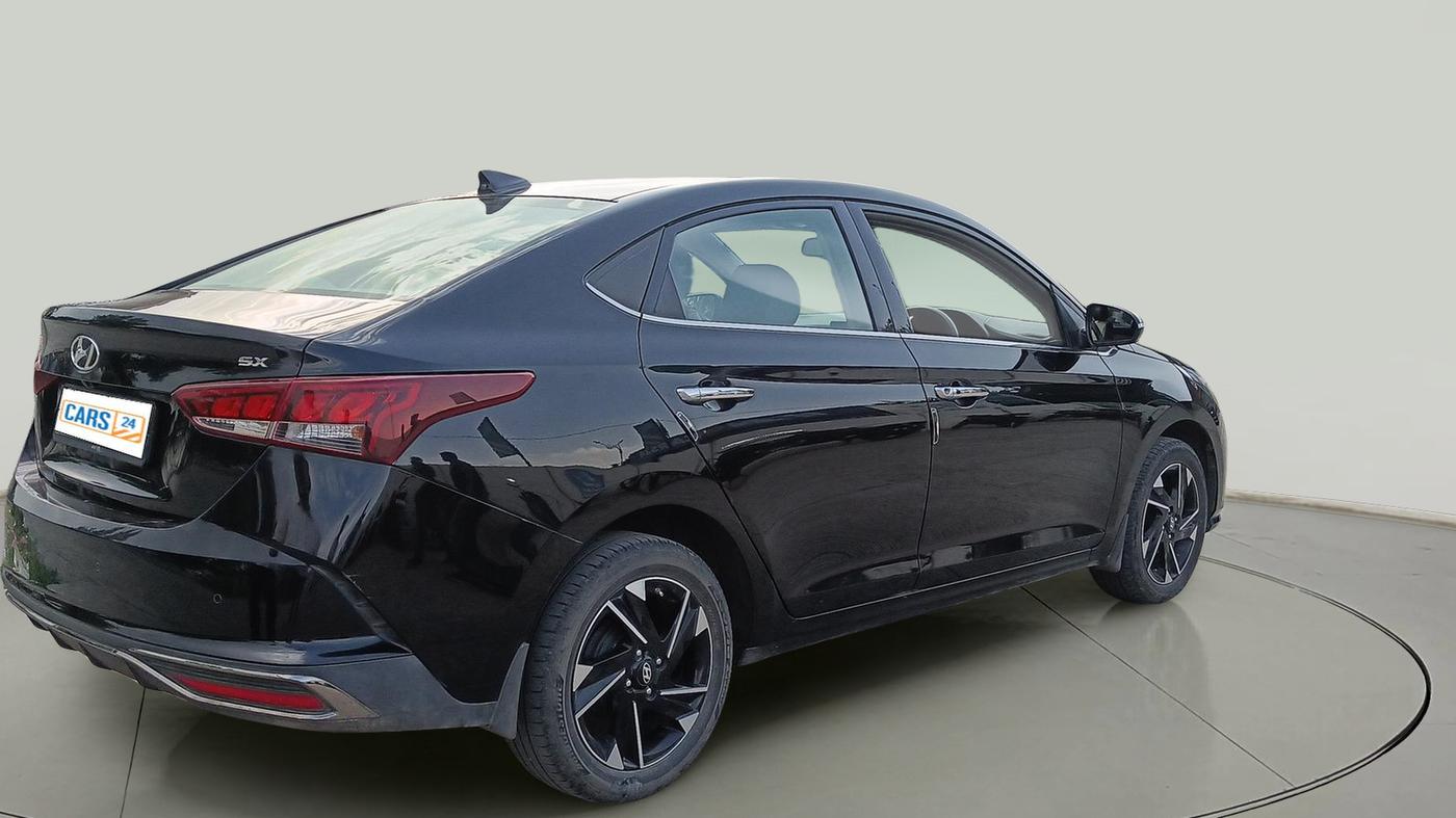 2022 Hyundai Verna SX (O)1.5 VTVT, Petrol, Manual, 72,041 km, exterior