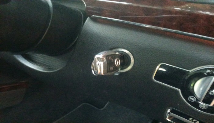 2011 Mercedes Benz S Class 350 L, Petrol, Automatic, 71,190 km, interior