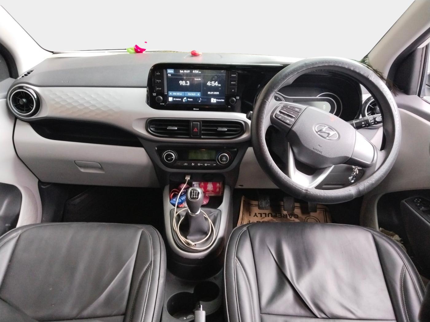 2021 Hyundai GRAND I10 NIOS SPORTZ 1.2 KAPPA VTVT, Petrol, Manual, 33,773 km, interior