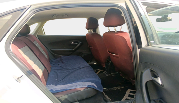 2017 Volkswagen Vento COMFORTLINE 1.6, Petrol, Manual, 48,884 km, interior