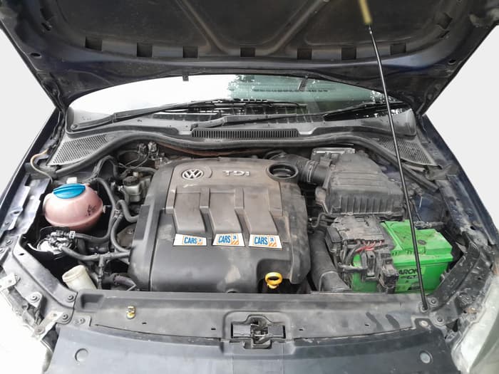 2014 Volkswagen Polo COMFORTLINE 1.2L, Diesel, Manual, 1,33,781 km, exterior