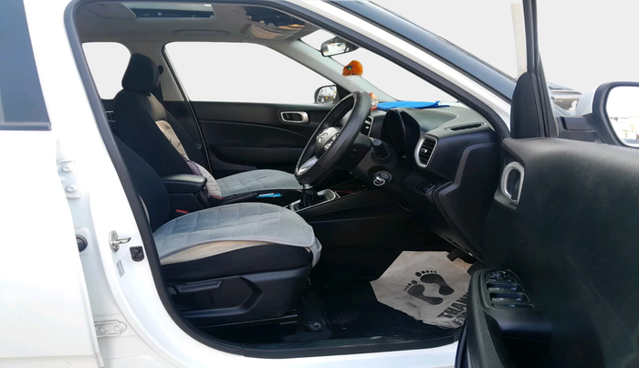 2021 Hyundai VENUE SX 1.0 TURBO, Petrol, Manual, 35,654 km, interior