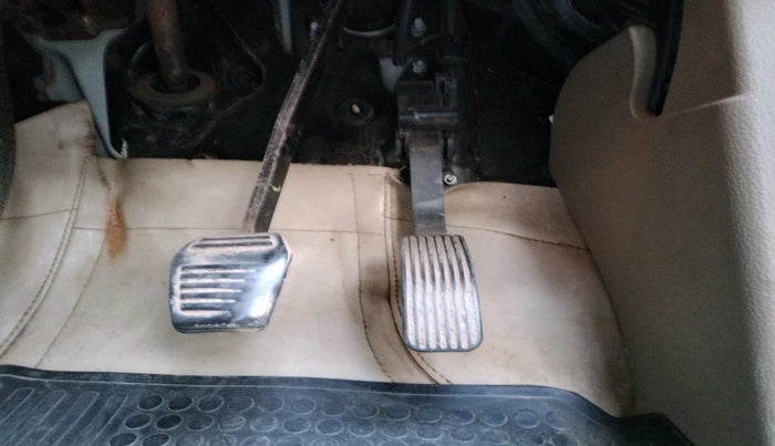 2018 Mahindra TUV300 T8, Diesel, Manual, 1,50,531 km, interior