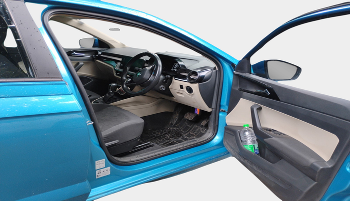 2022 Skoda SLAVIA AMBITION 1.0L TSI AT, Petrol, Automatic, 20,433 km, interior