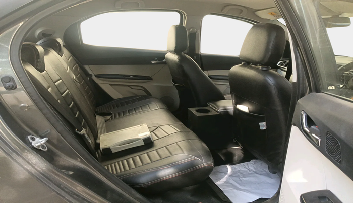 2022 Tata Tiago XZ PLUS PETROL, Petrol, Manual, 49,232 km, interior