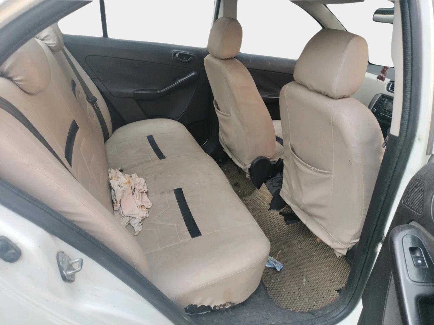 2015 Tata Zest XM PETROL, Petrol, Manual, 1,19,304 km, interior