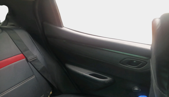 2017 Renault Kwid RXT 1.0 AMT, Petrol, Automatic, 67,960 km, interior