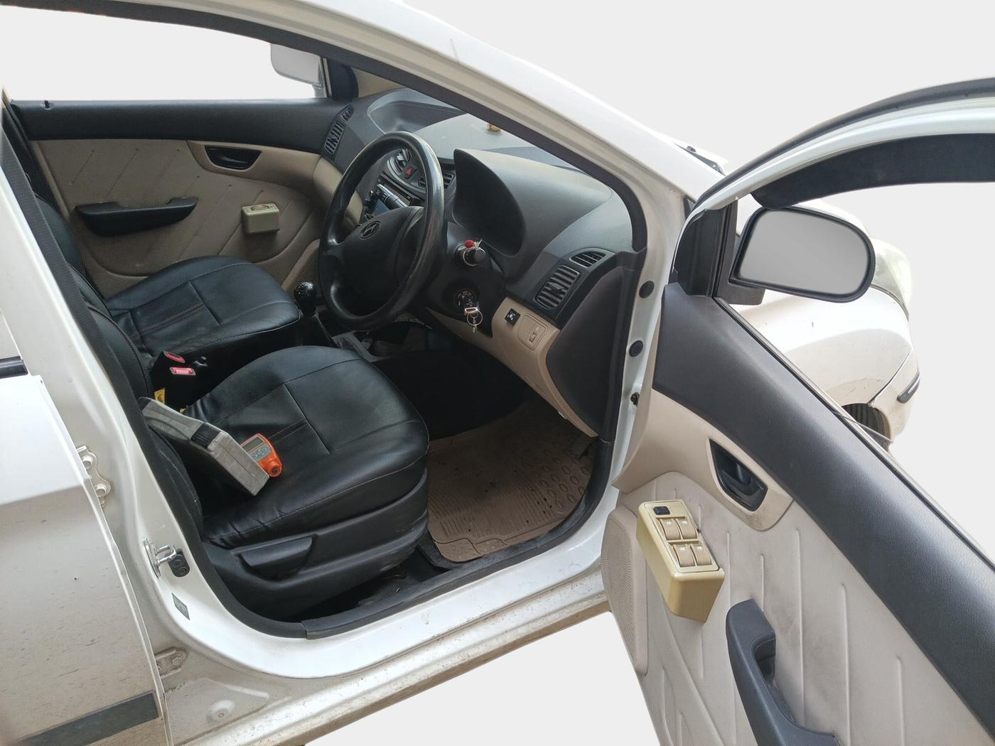 2015 Hyundai Eon D-LITE+, Petrol, Manual, 89,446 km, interior