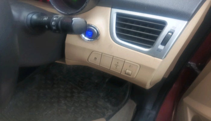 2014 Hyundai New Elantra 1.6 SX AT DIESEL, Diesel, Automatic, 1,09,537 km, interior