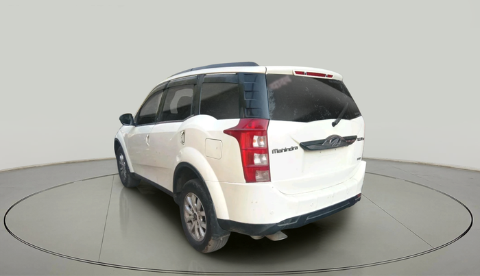 2016 Mahindra XUV500 W10, Diesel, Manual, 2,02,824 km, exterior