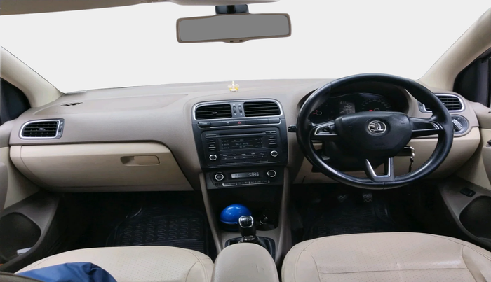 2015 Skoda Rapid 1.5 TDI CR ELEGANCE, Diesel, Manual, 1,33,849 km, interior