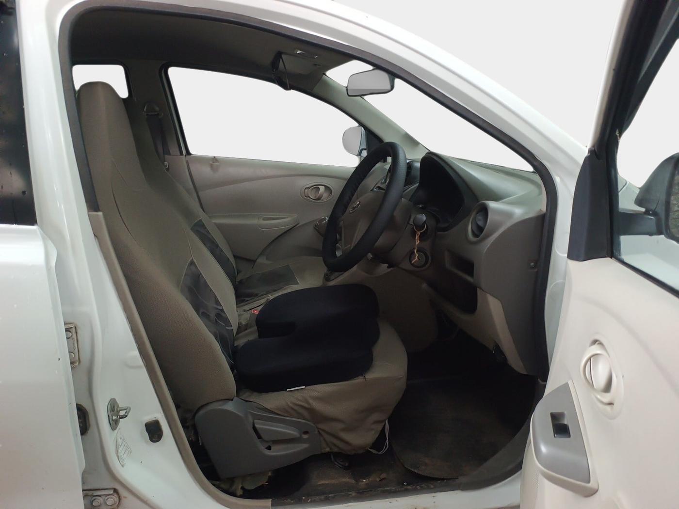 2014 Datsun Go T, Petrol, Manual, 57,861 km, interior