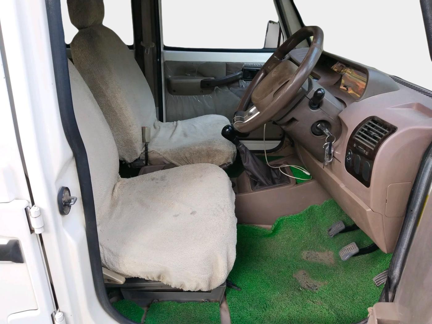 2018 Mahindra Bolero POWER PLUS SLX, Diesel, Manual, 90,585 km, interior