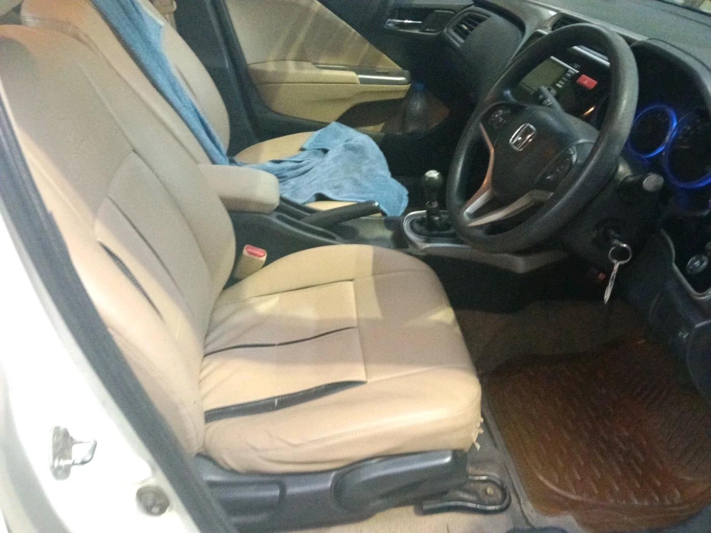 2015 Honda City 1.5L I-VTEC V MT, Petrol, Manual, 69,136 km, interior