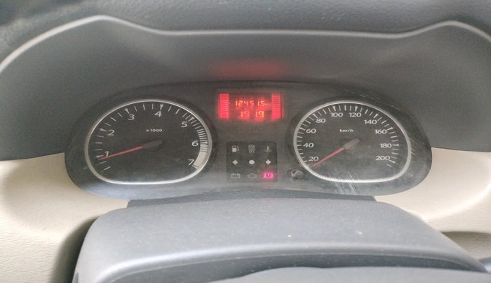 2014 Renault Duster 85 PS RXL DIESEL, Diesel, Manual, 1,24,515 km, interior