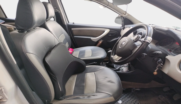 2014 Renault Duster 85 PS RXL DIESEL, Diesel, Manual, 1,24,515 km, interior