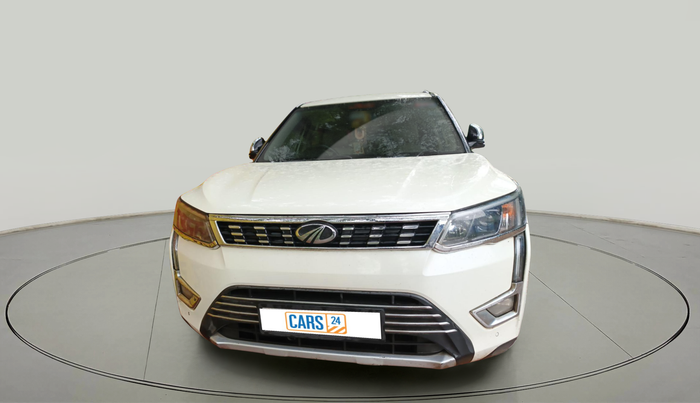 2020 Mahindra XUV300 W8 (O) 1.5 DIESEL, Diesel, Manual, 1,19,335 km, exterior