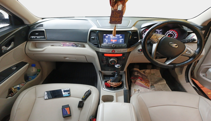 2020 Mahindra XUV300 W8 (O) 1.5 DIESEL, Diesel, Manual, 1,19,335 km, interior