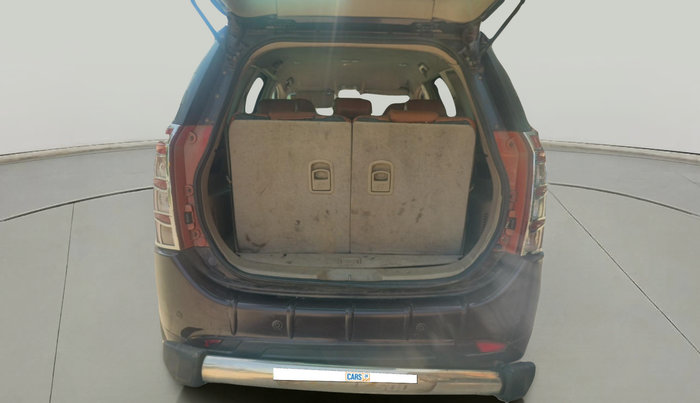2016 Mahindra XUV500 W6, Diesel, Manual, 1,25,456 km, exterior