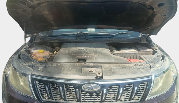 2016 Mahindra XUV500 W6, Diesel, Manual, 1,25,456 km, exterior