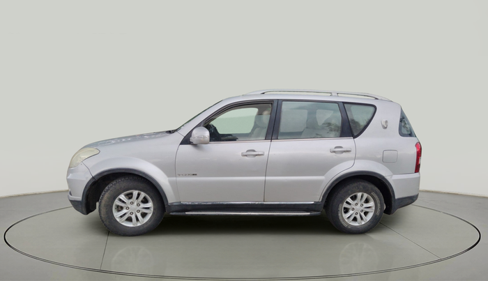 2013 Ssangyong Rexton RX7, Diesel, Automatic, 1,30,744 km, exterior