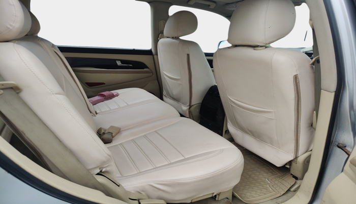 2013 Ssangyong Rexton RX7, Diesel, Automatic, 1,30,744 km, interior