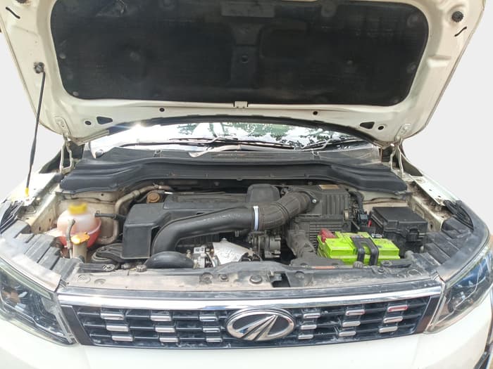 2019 Mahindra XUV300 W8 (O) 1.5 DIESEL, Diesel, Manual, 93,446 km, exterior