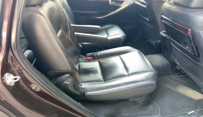 2018 Toyota Innova Crysta 2.4 ZX 7 STR, Diesel, Manual, 1,25,080 km, interior