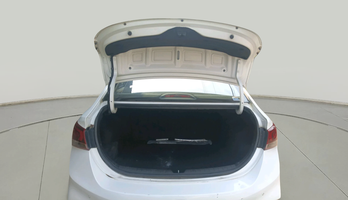 2018 Hyundai Verna 1.6 CRDI SX + AT, Diesel, Automatic, 50,976 km, exterior