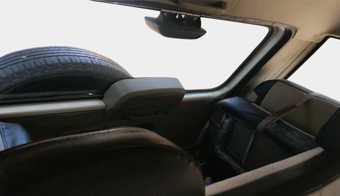 2021 Mahindra Bolero B6 (O), Diesel, Manual, 93,625 km, interior