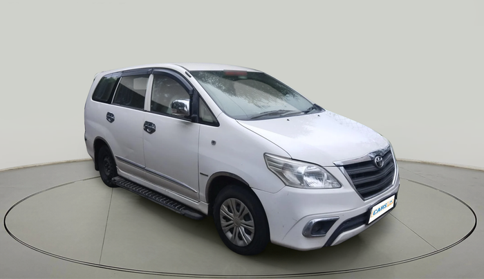 2015 Toyota Innova 2.5 GX 8 STR, Diesel, Manual, 1,29,674 km, exterior