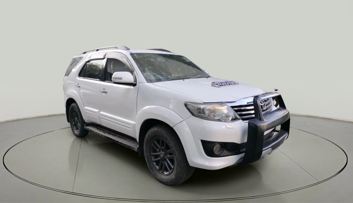 2014 Toyota Fortuner 3.0 4X4 MT, Diesel, Manual, 1,30,862 km, exterior