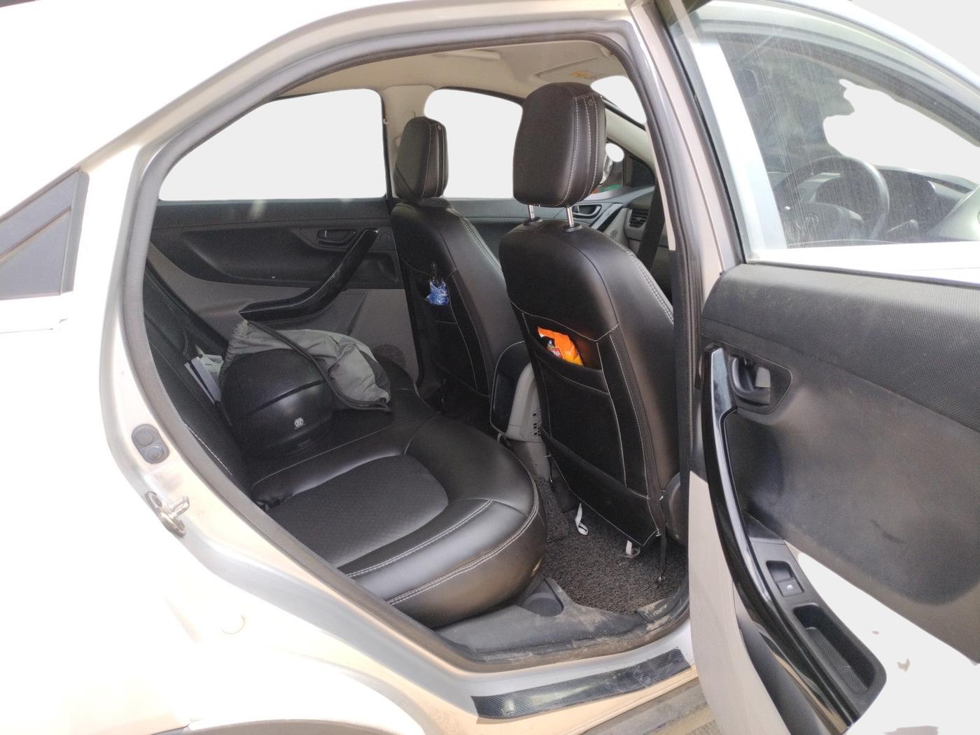 2018 Tata NEXON XM DIESEL, Diesel, Manual, 74,080 km, interior