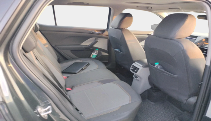 2023 Skoda KUSHAQ STYLE 1.5L TSI DSG, Petrol, Automatic, 18,115 km, interior