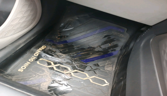 2023 Hyundai GRAND I10 NIOS MAGNA 1.2 KAPPA VTVT, Petrol, Manual, 27,980 km, interior