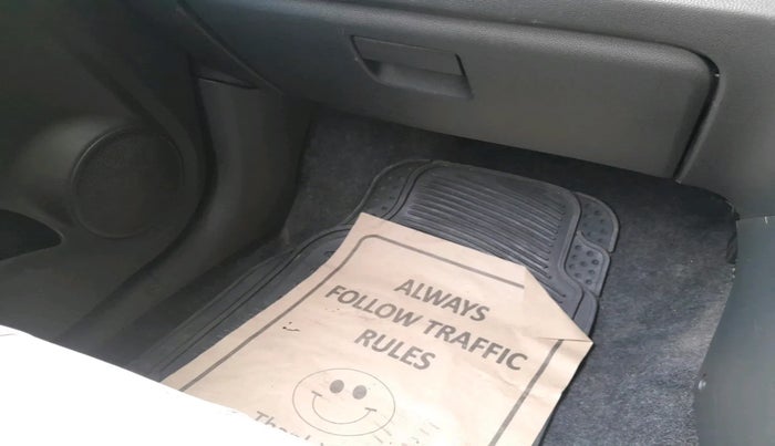 2014 Maruti Ritz VXI, Petrol, Manual, 28,737 km, interior