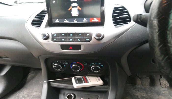 2018 Ford FREESTYLE TREND 1.5 DIESEL, Diesel, Manual, 1,03,810 km, interior