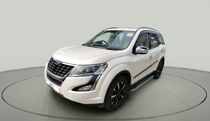 2018 Mahindra XUV500 W11 AT, Diesel, Automatic, 67,560 km, exterior