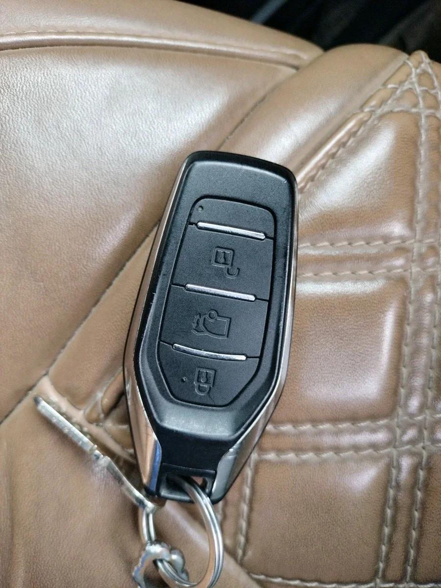 2018 Mahindra XUV500 W11 AT, Diesel, Automatic, 67,560 km, interior