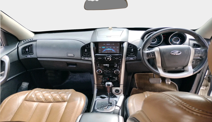2018 Mahindra XUV500 W11 AT, Diesel, Automatic, 67,560 km, interior
