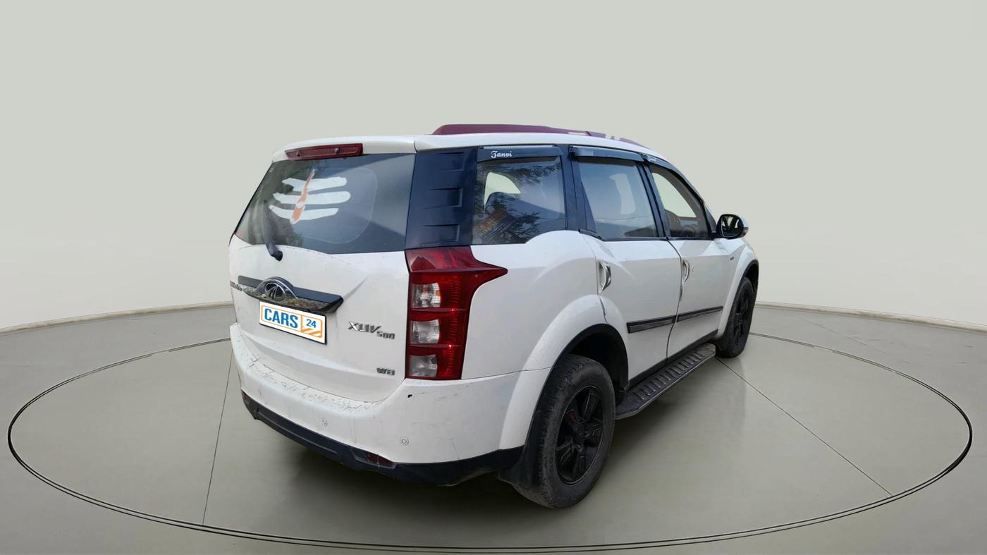 2014 Mahindra XUV500 W8, Diesel, Manual, 1,03,948 km, exterior