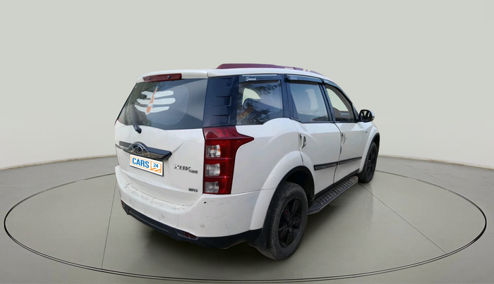 2014 Mahindra XUV500 W8, Diesel, Manual, 1,03,948 km, exterior