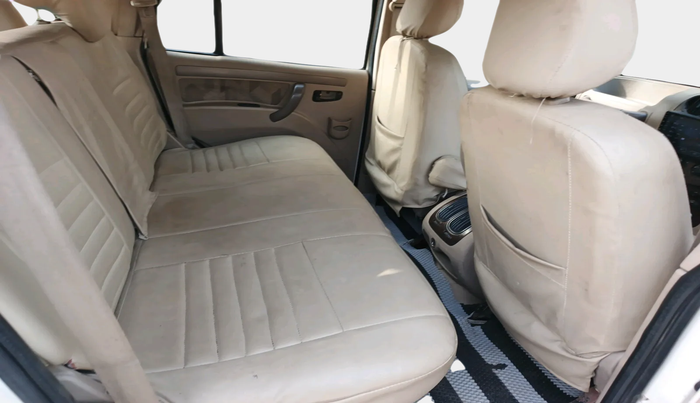 2012 Mahindra Scorpio SLE BS-III, Diesel, Manual, 1,46,459 km, interior