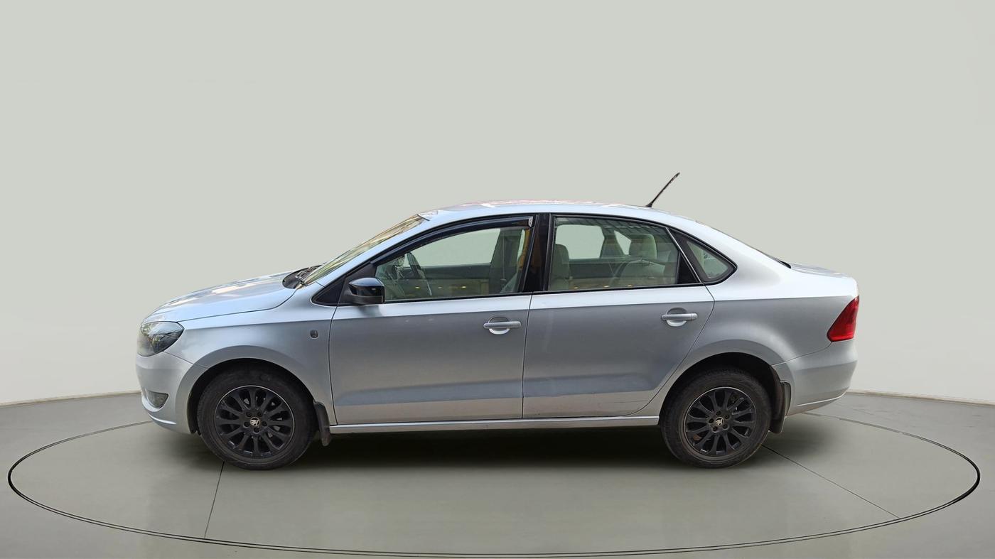 2015 Skoda Rapid 1.5 TDI CR ELEGANCE, Diesel, Manual, 1,51,000 km, exterior