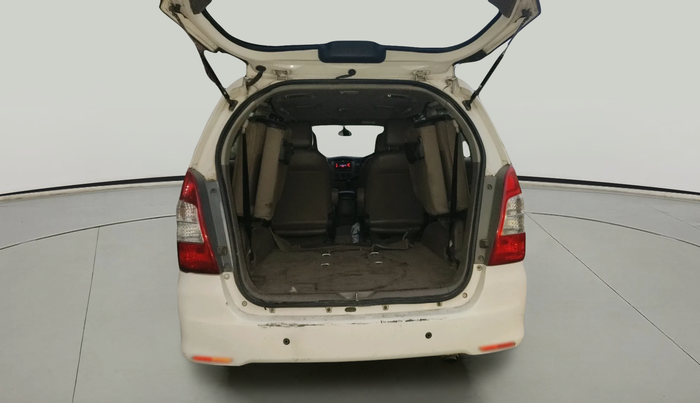 2015 Toyota Innova 2.5 GX 7 STR, Diesel, Manual, 1,09,020 km, exterior