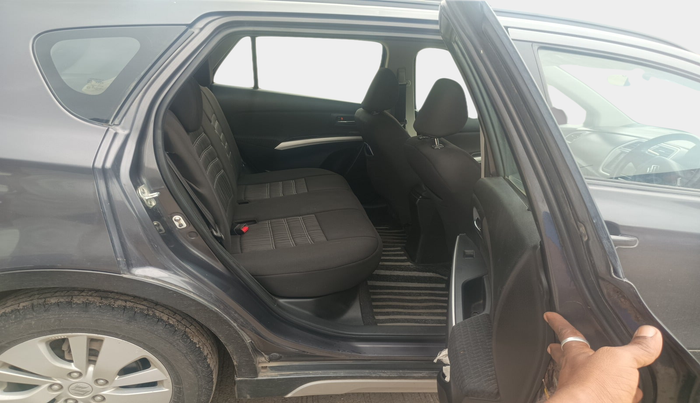 2015 Maruti S Cross ZETA 1.3, Diesel, Manual, 1,53,500 km, interior